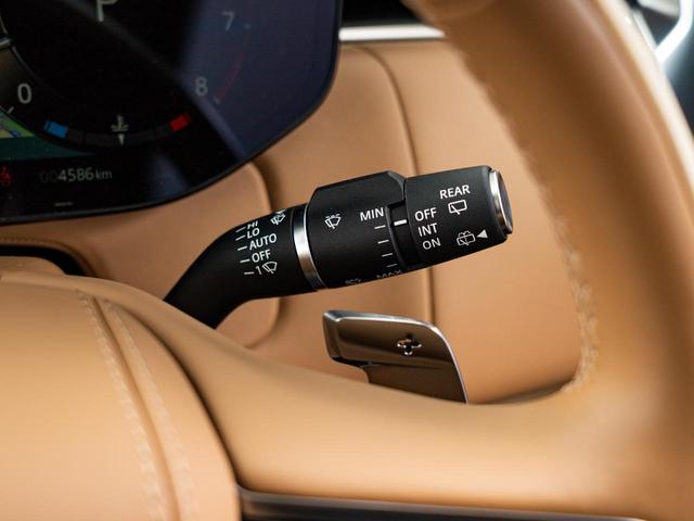 レンジローバー SV P615 スタンダードホイールベース 認定中古車 セレニティエクステリア セレニティインテリア パノラミックルーフ エアサス 電動サイドステップ ヘッドアップディスプレイ インテリアビューミラー 全席シートヒーター&クーラー(45枚目)