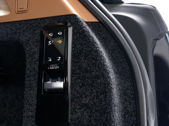 レンジローバー SV P615 スタンダードホイールベース 認定中古車 セレニティエクステリア セレニティインテリア パノラミックルーフ エアサス 電動サイドステップ ヘッドアップディスプレイ インテリアビューミラー 全席シートヒーター&クーラー(62枚目)