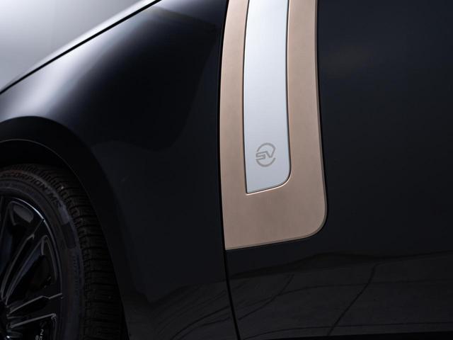 レンジローバー SV P615 スタンダードホイールベース 認定中古車 セレニティエクステリア セレニティインテリア パノラミックルーフ エアサス 電動サイドステップ ヘッドアップディスプレイ インテリアビューミラー 全席シートヒーター&クーラー(66枚目)