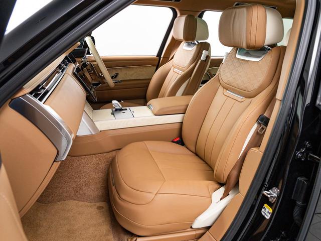 レンジローバー SV P615 スタンダードホイールベース 認定中古車 セレニティエクステリア セレニティインテリア パノラミックルーフ エアサス 電動サイドステップ ヘッドアップディスプレイ インテリアビューミラー 全席シートヒーター&クーラー(69枚目)