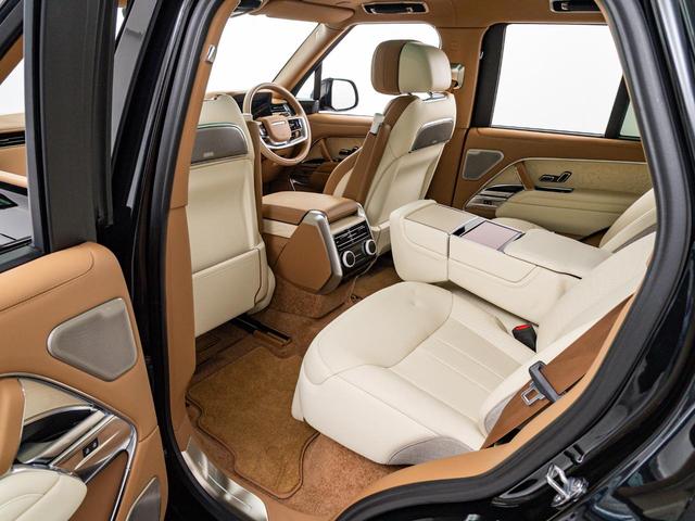 レンジローバー SV P615 スタンダードホイールベース 認定中古車 セレニティエクステリア セレニティインテリア パノラミックルーフ エアサス 電動サイドステップ ヘッドアップディスプレイ インテリアビューミラー 全席シートヒーター&クーラー(70枚目)