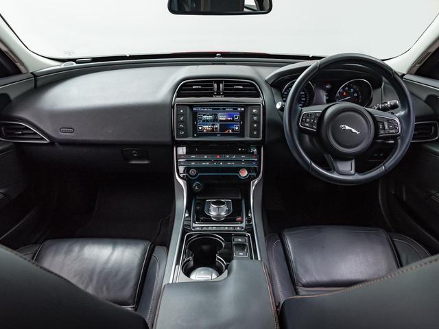 ＸＥ ＸＥ　プレステージ　認定中古車　純正１９インチＡＷ　ＭＥＲＩＤＩＡＮ　シートヒーター　パワーシート　パドルシフト　電動調整ステアリングコラム　リアビューカメラ（2枚目）