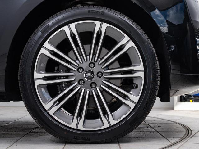 レンジローバー HSE D300 スタンダードホイールベース 認定中古車 純正23インチAW MERIDIAN SURROUND パノラミックルーフ ヘッドアップディスプレイ エアサス 全席シートヒーター&クーラー マッサージ機能 電動サイドステップ(3枚目)