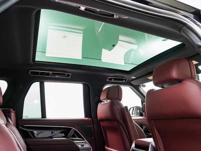 レンジローバー HSE D300 スタンダードホイールベース 認定中古車 純正23インチAW MERIDIAN SURROUND パノラミックルーフ ヘッドアップディスプレイ エアサス 全席シートヒーター&クーラー マッサージ機能 電動サイドステップ(5枚目)