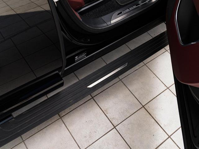 レンジローバー HSE D300 スタンダードホイールベース 認定中古車 純正23インチAW MERIDIAN SURROUND パノラミックルーフ ヘッドアップディスプレイ エアサス 全席シートヒーター&クーラー マッサージ機能 電動サイドステップ(11枚目)