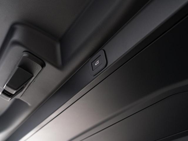 レンジローバー HSE D300 スタンダードホイールベース 認定中古車 純正23インチAW MERIDIAN SURROUND パノラミックルーフ ヘッドアップディスプレイ エアサス 全席シートヒーター&クーラー マッサージ機能 電動サイドステップ(20枚目)