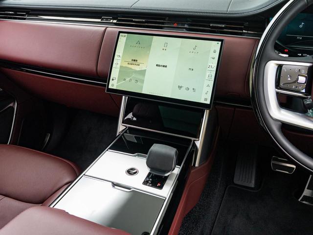 レンジローバー HSE D300 スタンダードホイールベース 認定中古車 純正23インチAW MERIDIAN SURROUND パノラミックルーフ ヘッドアップディスプレイ エアサス 全席シートヒーター&クーラー マッサージ機能 電動サイドステップ(51枚目)