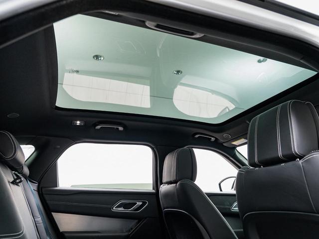 レンジローバーヴェラール R ダイナミック S P250 認定中古車 純正21インチAW MERIDIAN パノラミックルーフ シートヒーター&クーラー メモリ付きパワーシート パドルシフト パワーテールゲート テレインレスポンス 3Dサラウンドカメラ(5枚目)