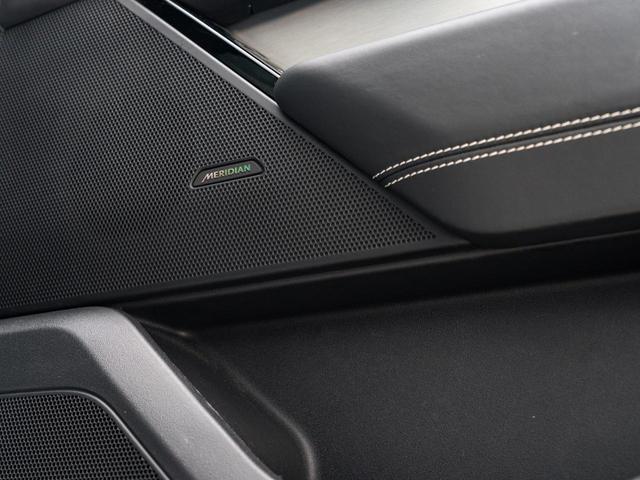 レンジローバーヴェラール R ダイナミック S P250 認定中古車 純正21インチAW MERIDIAN パノラミックルーフ シートヒーター&クーラー メモリ付きパワーシート パドルシフト パワーテールゲート テレインレスポンス 3Dサラウンドカメラ(4枚目)
