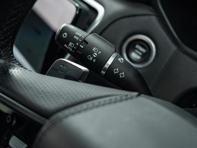 レンジローバーヴェラール R ダイナミック S P250 認定中古車 純正21インチAW MERIDIAN パノラミックルーフ シートヒーター&クーラー メモリ付きパワーシート パドルシフト パワーテールゲート テレインレスポンス 3Dサラウンドカメラ(40枚目)