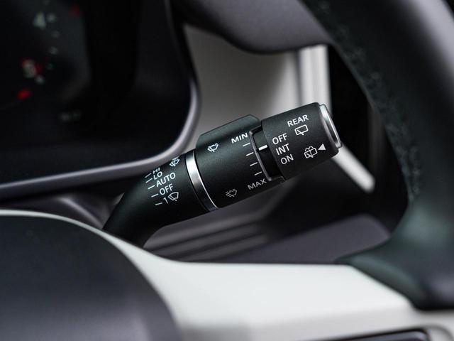 ディフェンダー １１０Ｓ　Ｄ３００　認定中古車　純正１９インチＡＷ　パノラミックルーフ　シートヒーター　純正サイドステップ　フル液晶メーター　３Ｄサラウンドカメラ　テレインレスポンス　アップルカープレイ　アンドロイドオート（39枚目）