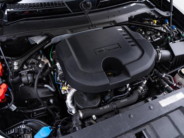 ディフェンダー １１０Ｓ　Ｄ３００　認定中古車　純正１９インチＡＷ　パノラミックルーフ　シートヒーター　純正サイドステップ　フル液晶メーター　３Ｄサラウンドカメラ　テレインレスポンス　アップルカープレイ　アンドロイドオート（53枚目）