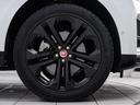 OPの20インチ5スプリットスポークホイール装備!力強さと重厚感を感じさせる太めのスポーク、車体全体のバランスを考慮した洗練されたデザイン性でE-PACEの魅力を際立たせます!