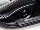 電動パワーシートですので運転中のシート調節も安全に行えます。微調整も可能ですのであなただけのドライビングポジションを実現します。