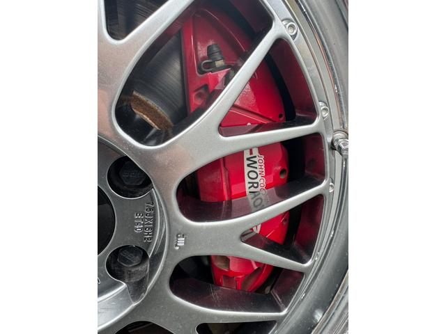 ＭＩＮＩ ジョンクーパーワークス　ビルシュタイン車高調・ＥＶＥＮＴＵＲＩエアインテーク・カーボン・ＧＩＧＡＭＯＴフロントリップ・レムズマフラー・ＢＢＳ１８インチアルミホイール（22枚目）