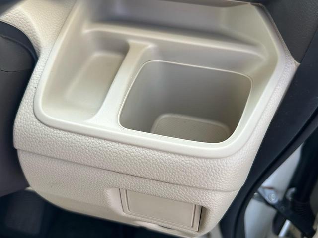 Ｎ－ＢＯＸ Ｇ　アイドリングストップ　プッシュスタート　スマートキー２個　走行距離１万ｋｍ台　ＬＥＤヘッドランプ　ＣＤ　ラジオ　両側スライドドア　ベンチシート　社外アルミホイール　電動格納ミラー　横滑り防止装置搭載（63枚目）