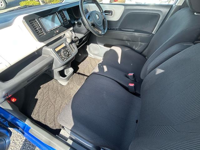 ＭＲワゴン １０ｔｈアニバーサリー　リミテッド　保証付　禁煙車　車検２年付　ナビ　ＴＶ　コンピューター診断済　プッシュスタート　スマートキー　純正アルミホイール　ＣＤ　ＨＩＤヘッドライト　オートライト　電動格納ミラー　ウインカーミラー　ベンチシート（46枚目）