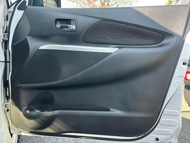 デイズ ハイウェイスター　Ｇ　保証付　修復歴無　禁煙車　ナビ　フルセグＴＶ　Ｂｌｕｅｔｏｏｔｈ　バックカメラ　全周囲カメラ　アイドリングストップ　プッシュスタート　コンピューター診断済　ＥＴＣ　ＣＤ　ＤＶＤ　純正アルミホイール（42枚目）