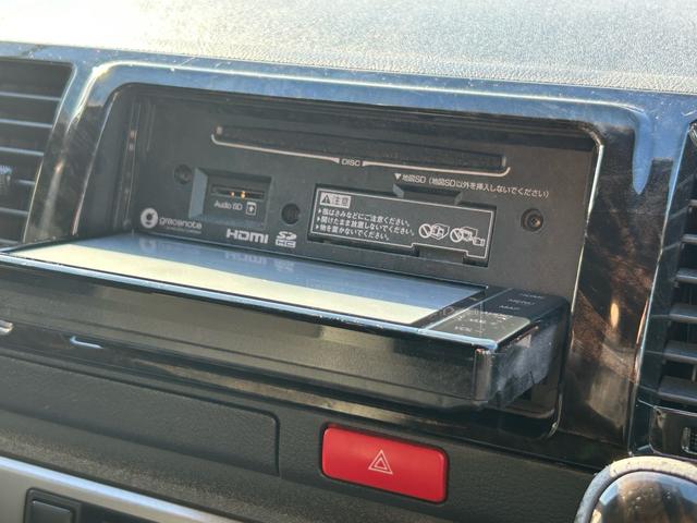 ハイエースバン スーパーGL ダークプライムII 保証付 修復歴無 禁煙車 ワンオーナー 車検2年付 スタッドレスタイヤ4本付 バックカメラ ドライブレコーダー ナビ フルセグTV Bluetooth ETC プッシュスタートCD DVD 取扱説明書(9枚目)