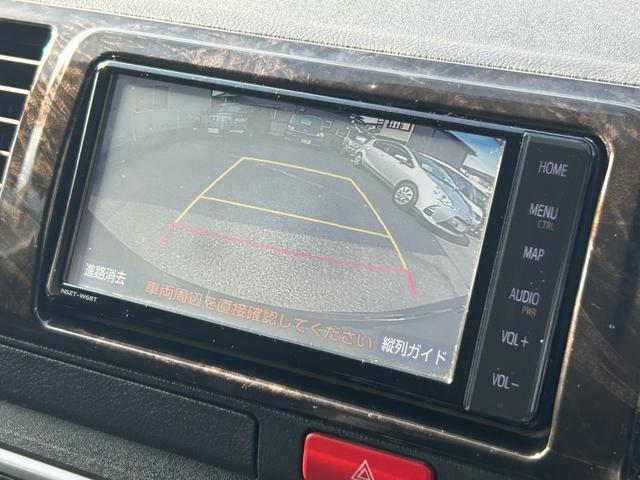 ハイエースバン スーパーGL ダークプライムII 保証付 修復歴無 禁煙車 ワンオーナー 車検2年付 スタッドレスタイヤ4本付 バックカメラ ドライブレコーダー ナビ フルセグTV Bluetooth ETC プッシュスタートCD DVD 取扱説明書(11枚目)