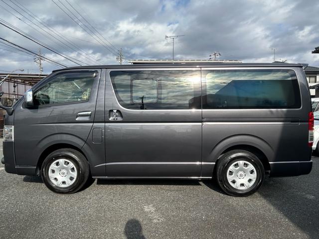 ハイエースバン スーパーGL ダークプライムII 保証付 修復歴無 禁煙車 ワンオーナー 車検2年付 スタッドレスタイヤ4本付 バックカメラ ドライブレコーダー ナビ フルセグTV Bluetooth ETC プッシュスタートCD DVD 取扱説明書(37枚目)
