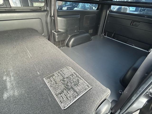 ハイエースバン スーパーGL ダークプライムII 保証付 修復歴無 禁煙車 ワンオーナー 車検2年付 スタッドレスタイヤ4本付 バックカメラ ドライブレコーダー ナビ フルセグTV Bluetooth ETC プッシュスタートCD DVD 取扱説明書(48枚目)