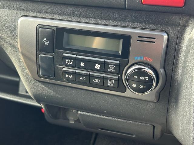 ハイエースバン スーパーGL ダークプライムII 保証付 修復歴無 禁煙車 ワンオーナー 車検2年付 スタッドレスタイヤ4本付 バックカメラ ドライブレコーダー ナビ フルセグTV Bluetooth ETC プッシュスタートCD DVD 取扱説明書(63枚目)