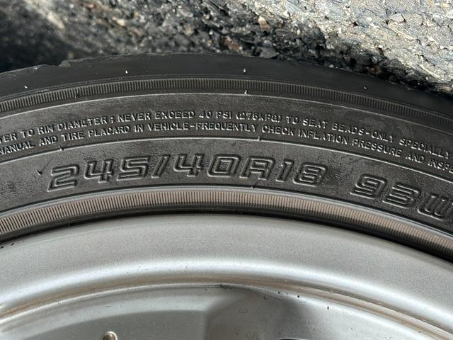 フェアレディＺ バージョンＳ　レイズ（Ｆ２４５／４０／Ｒ１８　Ｒ２７５／３５／Ｒ１９）　社外マフラー　ＮＩＳＭＯサスペンション　社外ＳＤナビ　フルセグＴＶ　バックカメラ　インテリキー２個　ＨＩＤライト　ブルートゥース（33枚目）