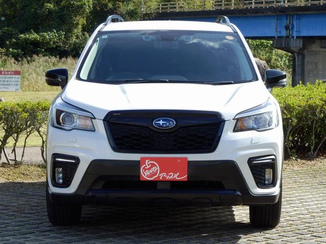 フォレスター Ｘ－エディション　１年保証付／４ＷＤ／アイサイト３／前車追従レーダークルーズコントロール／レーンキープアシスト／純正ナビ／フルセグＴＶ／マルチビューカメラ／全席シートヒーター／デジタルインナーミラー／ＢＳＭ／ＳＲＨ（14枚目）