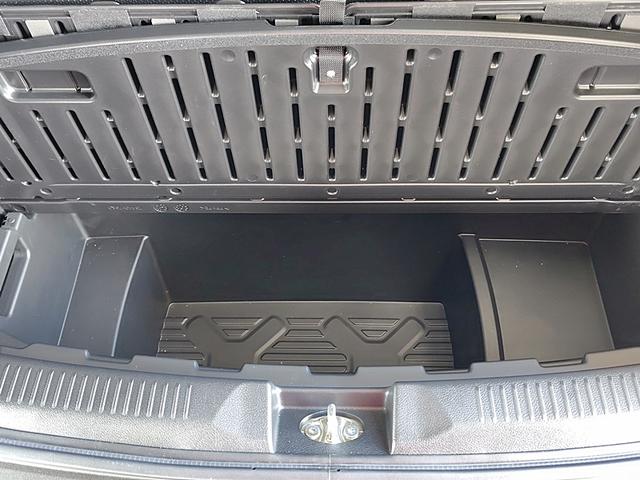 クロスビー ハイブリッドＭＺ　ＥＴＣ　全周囲カメラ　クリアランスソナー　オートクルーズコントロール　レーンアシスト　衝突被害軽減システム　ナビ　オートライト　ＬＥＤヘッドランプ　アルミホイール　スマートキー　アイドリングストップ（72枚目）