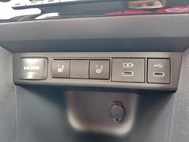 ヤリスクロス ハイブリッドＺ　ドライブレコーダー　全周囲カメラ　クリアランスソナー　オートクルーズコントロール　レーンアシスト　パワーシート　衝突被害軽減システム　ナビ　ＴＶ　オートマチックハイビーム　オートライト（6枚目）