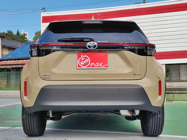 ヤリスクロス ハイブリッドＺ　ドライブレコーダー　全周囲カメラ　クリアランスソナー　オートクルーズコントロール　レーンアシスト　パワーシート　衝突被害軽減システム　ナビ　ＴＶ　オートマチックハイビーム　オートライト（17枚目）