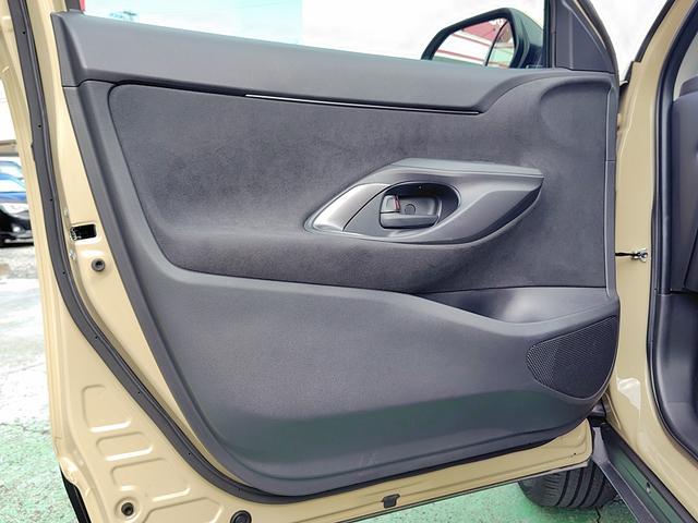 ヤリスクロス ハイブリッドＺ　ドライブレコーダー　全周囲カメラ　クリアランスソナー　オートクルーズコントロール　レーンアシスト　パワーシート　衝突被害軽減システム　ナビ　ＴＶ　オートマチックハイビーム　オートライト（46枚目）