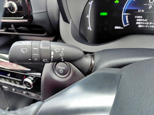 ヤリスクロス ハイブリッドＺ　ドライブレコーダー　全周囲カメラ　クリアランスソナー　オートクルーズコントロール　レーンアシスト　パワーシート　衝突被害軽減システム　ナビ　ＴＶ　オートマチックハイビーム　オートライト（52枚目）