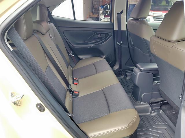 ヤリスクロス ハイブリッドＺ　ドライブレコーダー　全周囲カメラ　クリアランスソナー　オートクルーズコントロール　レーンアシスト　パワーシート　衝突被害軽減システム　ナビ　ＴＶ　オートマチックハイビーム　オートライト（55枚目）