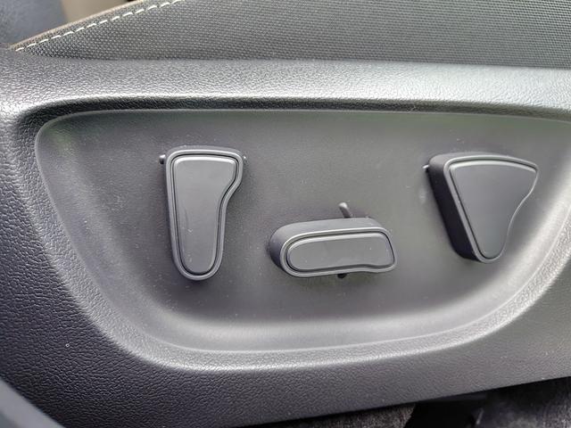 ヤリスクロス ハイブリッドＺ　ドライブレコーダー　全周囲カメラ　クリアランスソナー　オートクルーズコントロール　レーンアシスト　パワーシート　衝突被害軽減システム　ナビ　ＴＶ　オートマチックハイビーム　オートライト（70枚目）