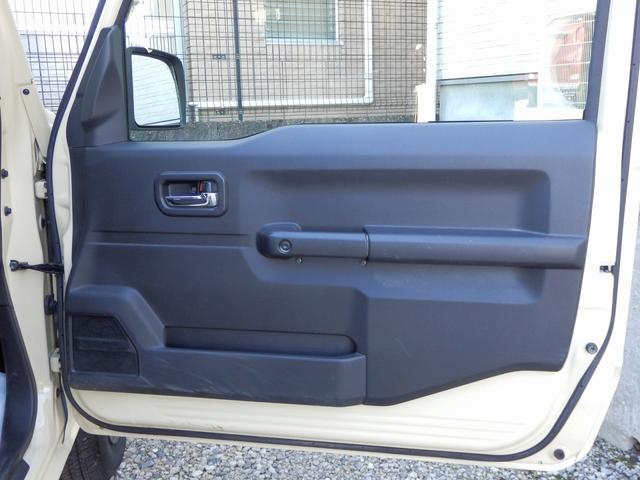 ジムニー ＸＣ　１年保証付き／４ＷＤ／ＡＴ車／衝突軽減ブレーキ／オートクルーズ／社外ナビ／フルセグＴＶ／Ｂｌｕｅｔｏｏｔｈ対応／シートヒーター／ＬＥＤヘッドライト／純正アルミ／車線逸脱防止／プッシュエンジンスタート（37枚目）