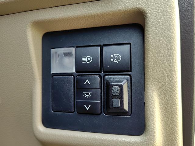 ランドクルーザープラド ＴＸ　Ｌパッケージ　マットブラックエディション　４ＷＤ　ドライブレコーダー　全周囲カメラ　クリアランスソナー　オートクルーズコントロール　レーンアシスト　パワーシート　衝突被害軽減システム　サンルーフ　ナビ　ＴＶ　オートマチックハイビーム（12枚目）