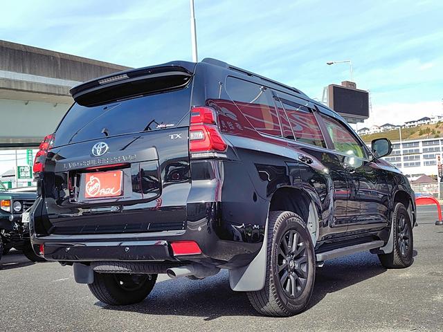 ランドクルーザープラド ＴＸ　Ｌパッケージ　マットブラックエディション　４ＷＤ　ドライブレコーダー　全周囲カメラ　クリアランスソナー　オートクルーズコントロール　レーンアシスト　パワーシート　衝突被害軽減システム　サンルーフ　ナビ　ＴＶ　オートマチックハイビーム（18枚目）