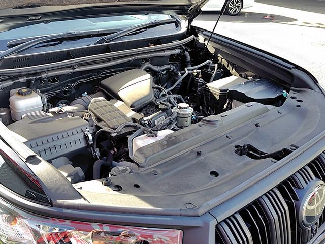 ランドクルーザープラド ＴＸ　Ｌパッケージ　マットブラックエディション　４ＷＤ　ドライブレコーダー　全周囲カメラ　クリアランスソナー　オートクルーズコントロール　レーンアシスト　パワーシート　衝突被害軽減システム　サンルーフ　ナビ　ＴＶ　オートマチックハイビーム（47枚目）