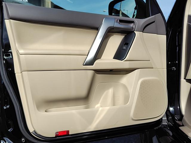 ランドクルーザープラド ＴＸ　Ｌパッケージ　マットブラックエディション　４ＷＤ　ドライブレコーダー　全周囲カメラ　クリアランスソナー　オートクルーズコントロール　レーンアシスト　パワーシート　衝突被害軽減システム　サンルーフ　ナビ　ＴＶ　オートマチックハイビーム（57枚目）