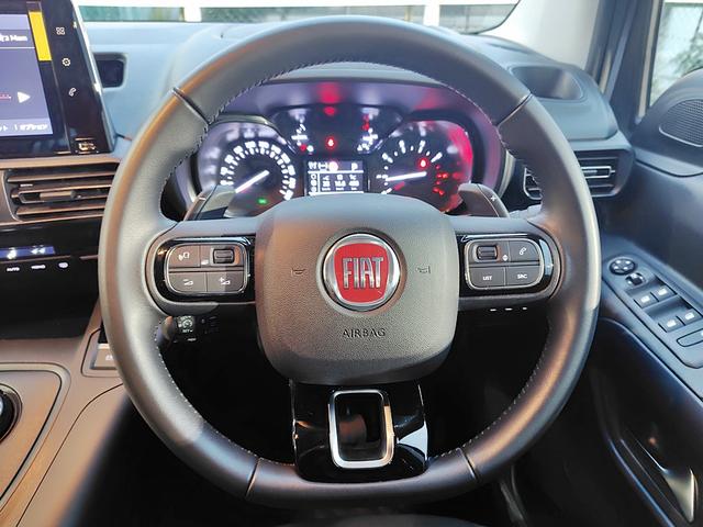 ドブロ マキシ　ドライブレコーダー　ＥＴＣ　バックカメラ　クリアランスソナー　オートクルーズコントロール　レーンアシスト　衝突被害軽減システム　両側スライドドア　ヘッドライトウォッシャー　スマートキー（3枚目）