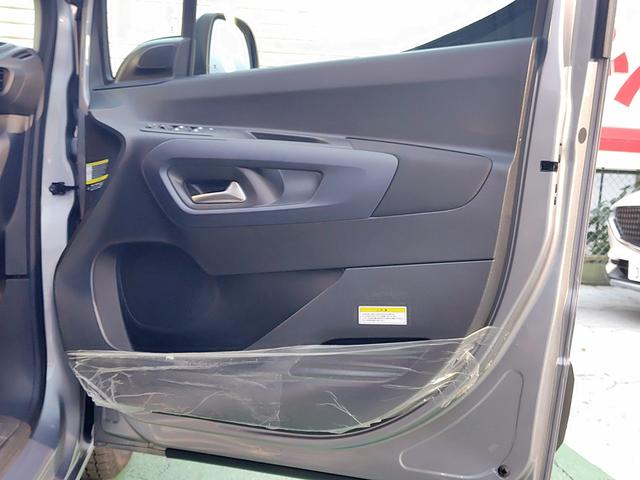 ドブロ マキシ　ドライブレコーダー　ＥＴＣ　バックカメラ　クリアランスソナー　オートクルーズコントロール　レーンアシスト　衝突被害軽減システム　両側スライドドア　ヘッドライトウォッシャー　スマートキー（31枚目）