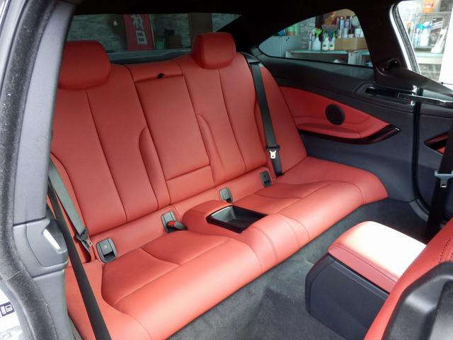 4シリーズ 420iクーペ Mスポーツ ディーラー車/右ハンドル/赤革シート/純正19インチアルミ/レーダークルーズコントロール/ミラー内蔵ETC/純正ナビ/バックカメラ/インテリジェントセーフティ/(27枚目)