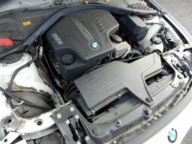 4シリーズ 420iクーペ Mスポーツ ディーラー車/右ハンドル/赤革シート/純正19インチアルミ/レーダークルーズコントロール/ミラー内蔵ETC/純正ナビ/バックカメラ/インテリジェントセーフティ/(32枚目)