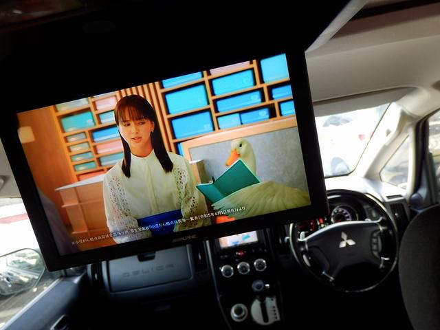 デリカＤ：５ Ｄ　パワーパッケージ　１年保証付／４ＷＤ／軽油／両側電動スライドドア／ＭＫＷ１６インチアルミ／ＢＦグッドリッチＡＴタイヤ／アルパイン後席モニタ／純正ナビ／地デジＴＶ／バックカメラ／ＥＴＣ／シートヒーター／オートクルーズ／（6枚目）