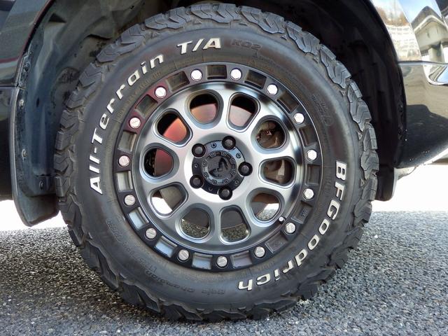 デリカＤ：５ Ｄ　パワーパッケージ　１年保証付／４ＷＤ／軽油／両側電動スライドドア／ＭＫＷ１６インチアルミ／ＢＦグッドリッチＡＴタイヤ／アルパイン後席モニタ／純正ナビ／地デジＴＶ／バックカメラ／ＥＴＣ／シートヒーター／オートクルーズ／（30枚目）