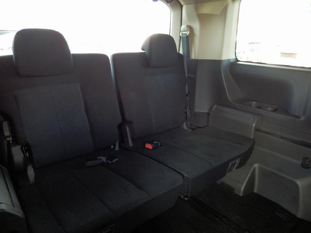 デリカＤ：５ Ｄ　パワーパッケージ　１年保証付／４ＷＤ／軽油／両側電動スライドドア／ＭＫＷ１６インチアルミ／ＢＦグッドリッチＡＴタイヤ／アルパイン後席モニタ／純正ナビ／地デジＴＶ／バックカメラ／ＥＴＣ／シートヒーター／オートクルーズ／（70枚目）