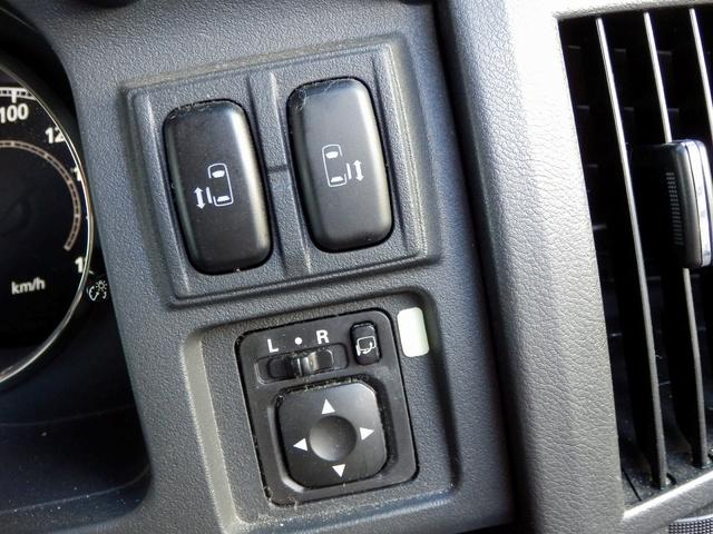 デリカD:5 D パワーパッケージ 4WD 軽油 ドライブレコーダー ETC バックカメラ オートクルーズコントロール 両側電動スライドドア オートライト HID スマートキー 電動格納ミラー シートヒーター 3列シート ウォークスル(6枚目)