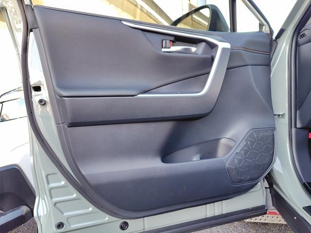 RAV4 アドベンチャー 4WD 全周囲カメラ クリアランスソナー オートクルーズコントロール レーンアシスト パワーシート 衝突被害軽減システム ナビ TV オートマチックハイビーム オートライト LEDヘッドランプ(37枚目)